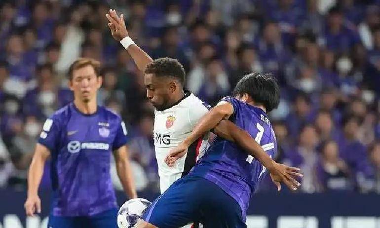 qy球友会包含社区盾关键时刻走向成谜；成都蓉城战术微调；悬念犹存；年轻球员得到机会的词条